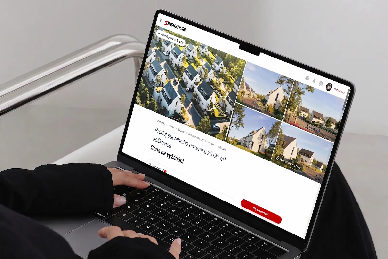 Project Ježkovice, mockup Sreality na notebooku