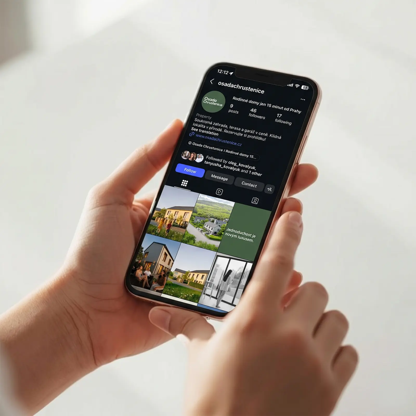 Osada Chrustenice, mockup Instagram profilu