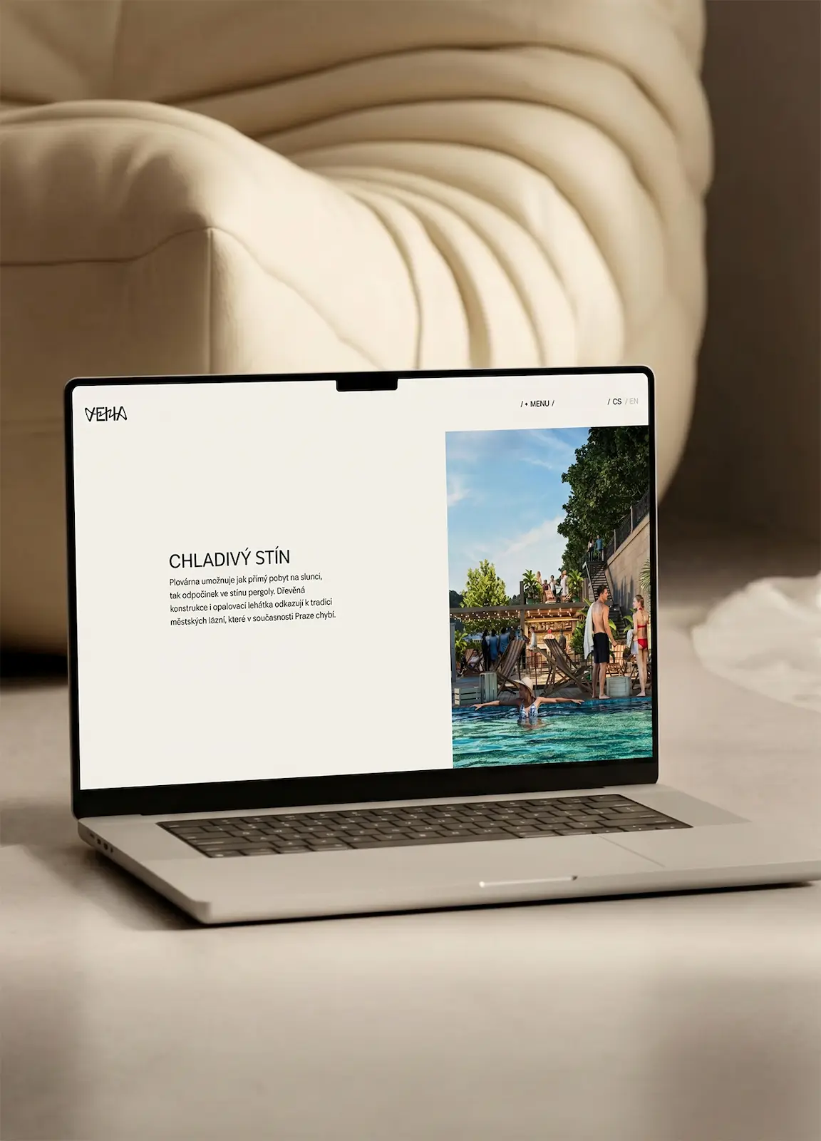 Plovoucí Bazén, web mockup na notebooku