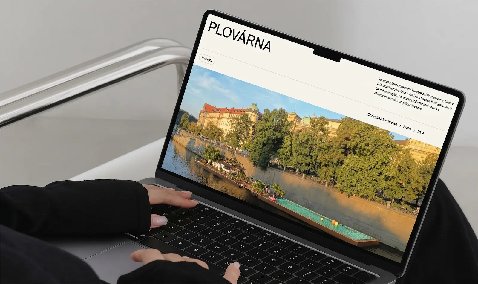 Plovoucí Bazén, web mockup detail sekce
